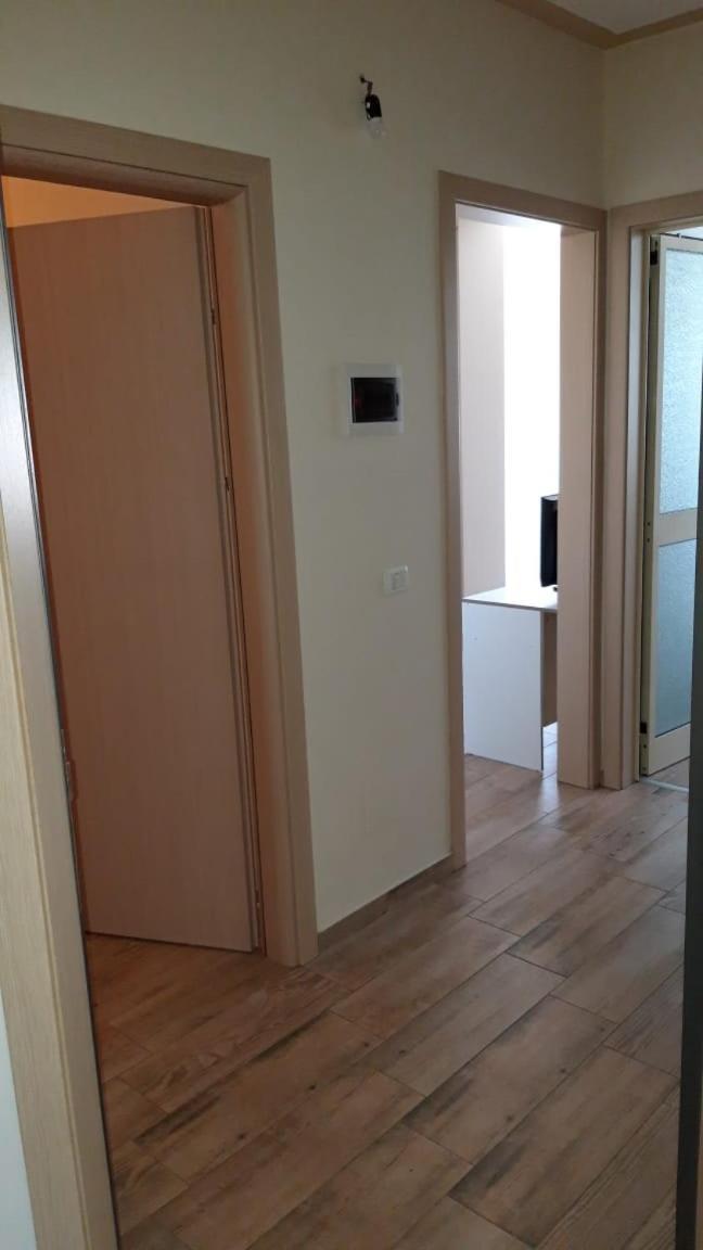 Vlorë Disy Apartments חדר תמונה
