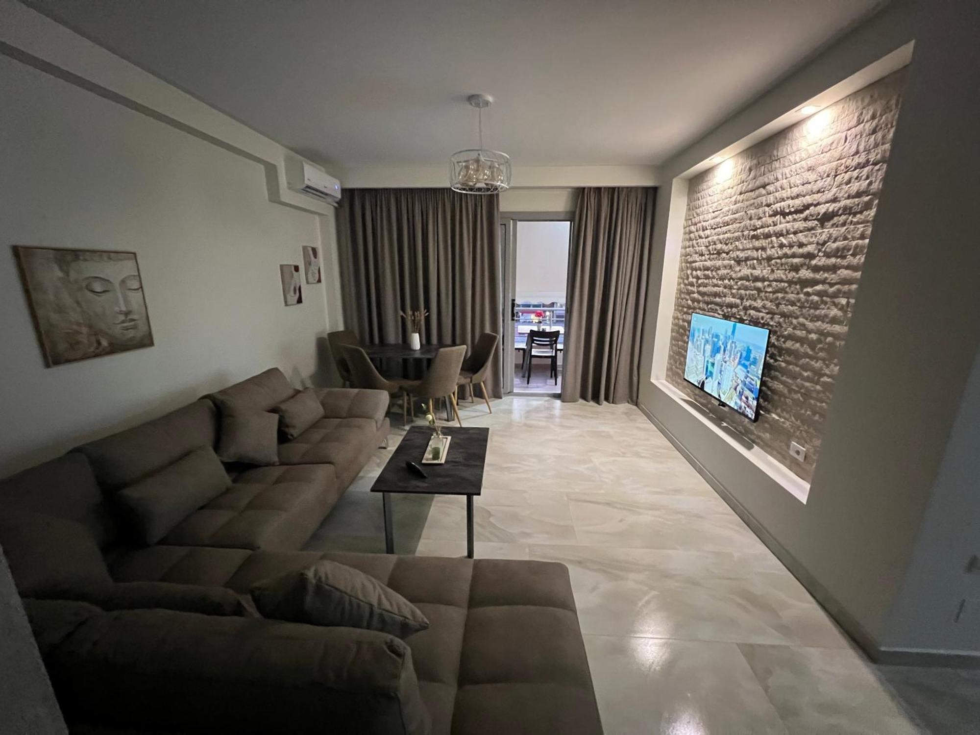 Vlorë Disy Apartments מראה חיצוני תמונה